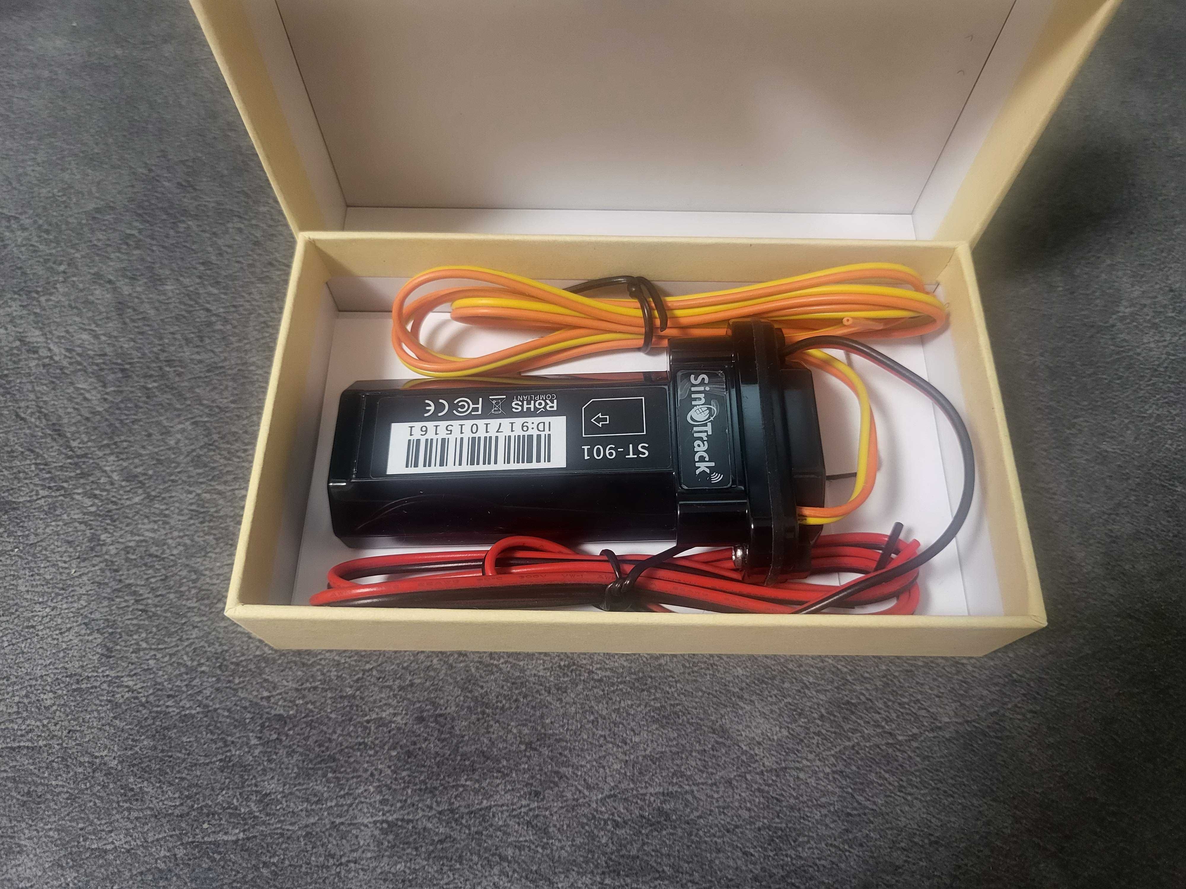 ОРИГИНАЛ! трекер SinoTrack ST-901 L, 4G с АКБ, c блокировкой двигателя