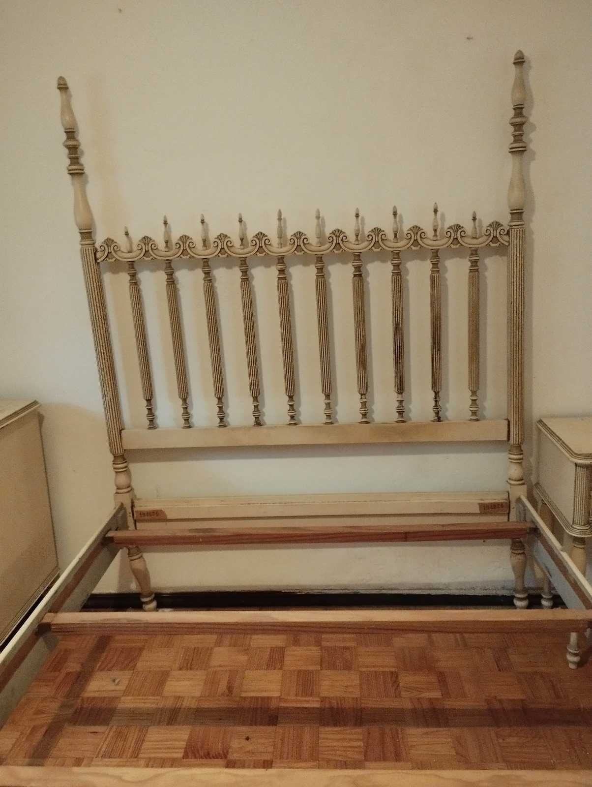 Mobília de quarto vintage (a bom preço)