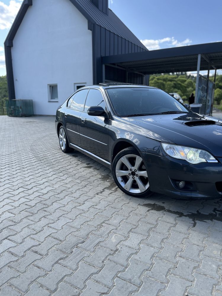 Продається автомобіль Subaru legacy
