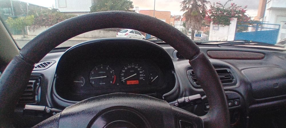 Rover 25 em bom estado nada a faser