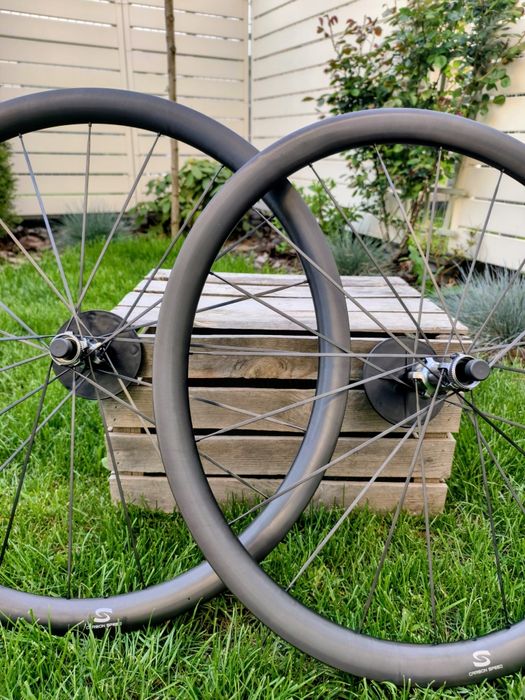 Koła Karbonowe Karbon XMCS stożek 35 mm szerokie mega lekkie 1095 g