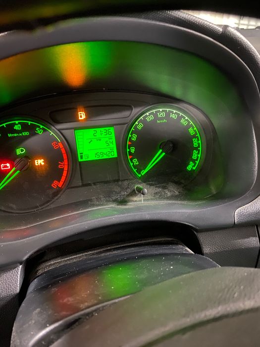 Продам автомобіль Skoda Fabia 1/2