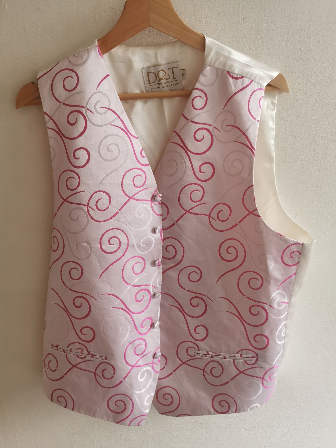 Elegancka kamizelka roz 42