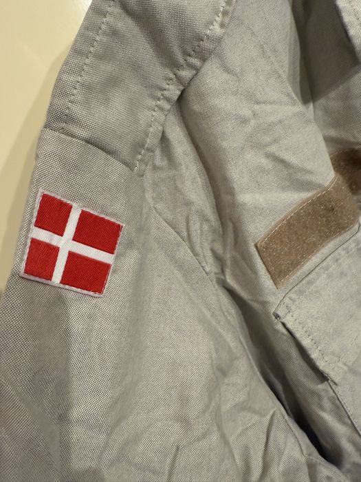 długa koszula w stylu wojskowym Wojskowa koszula w kolorze