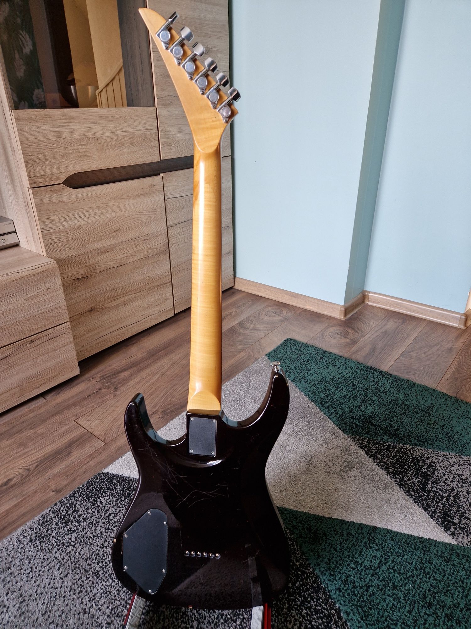 Gitara elektryczna mayones