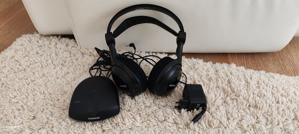 Продам безпровідні навушники Thomson