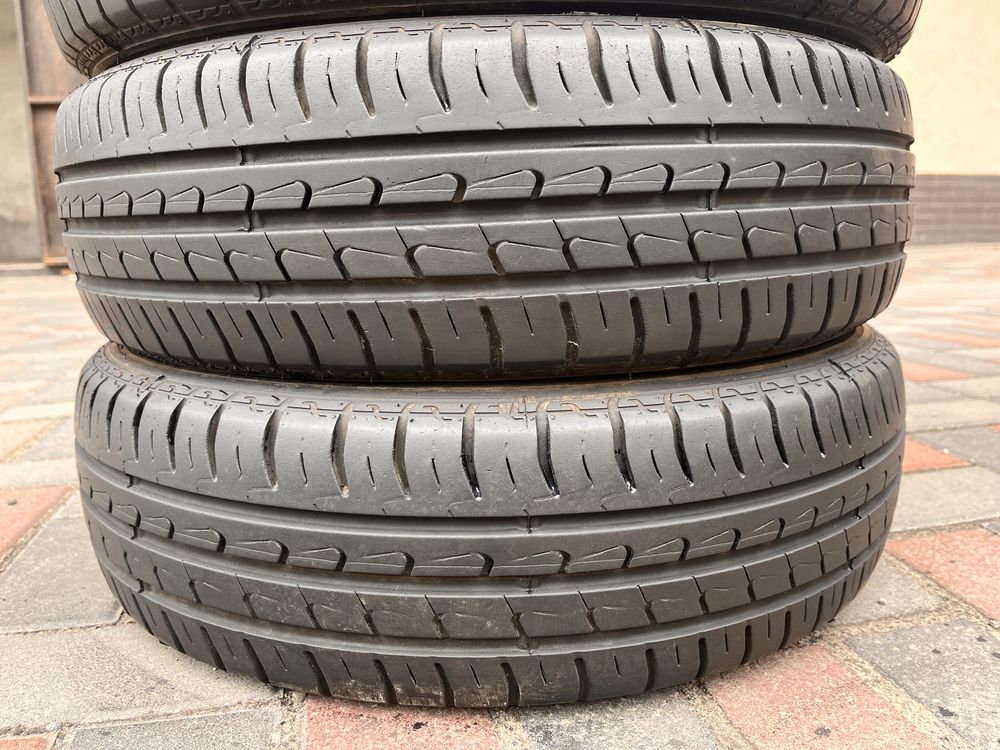 Шини 165/70 R14 Dunlop резина бу літо