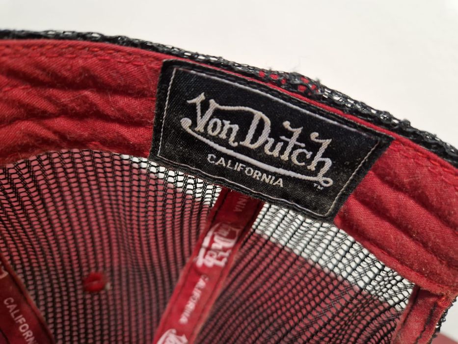 VON DUTCH marca de referência.