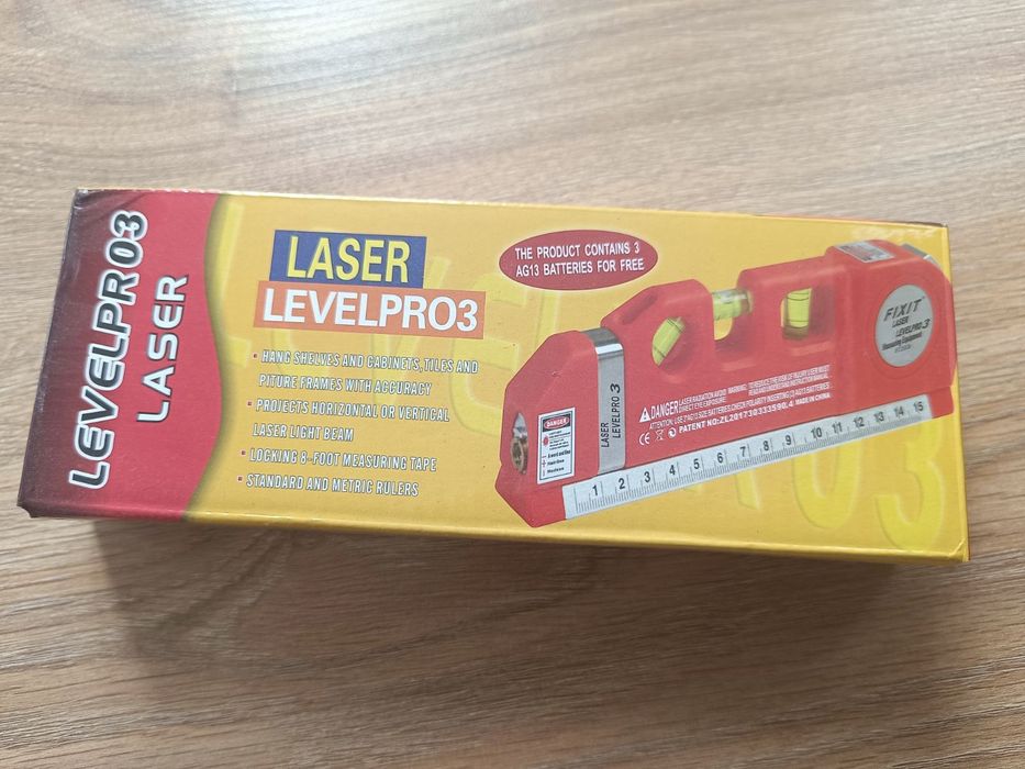 Рівень багатофункціональний 3в1.(лазерний,рулетка,лінійка)
