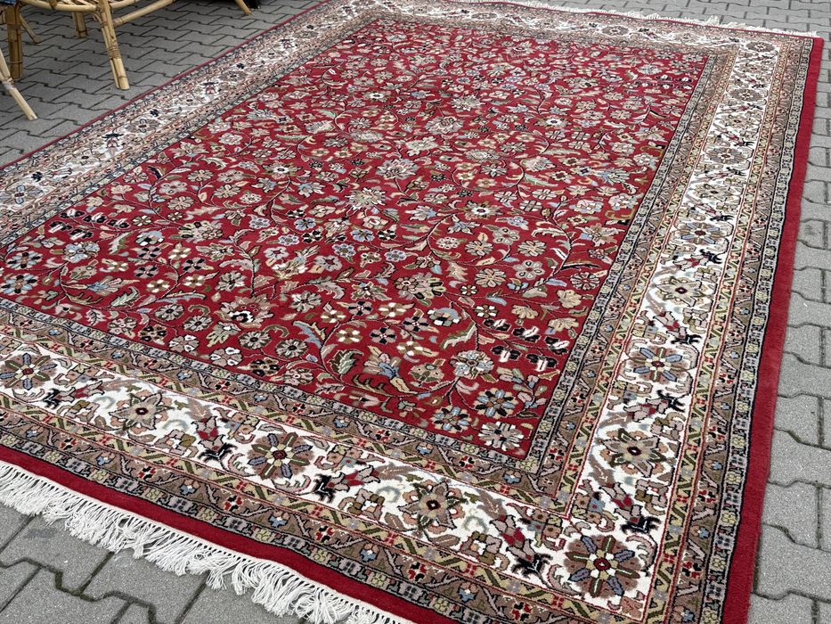 Duży dywan w klasyczny, perski wzór – czerwone tło – 352 × 250 cm