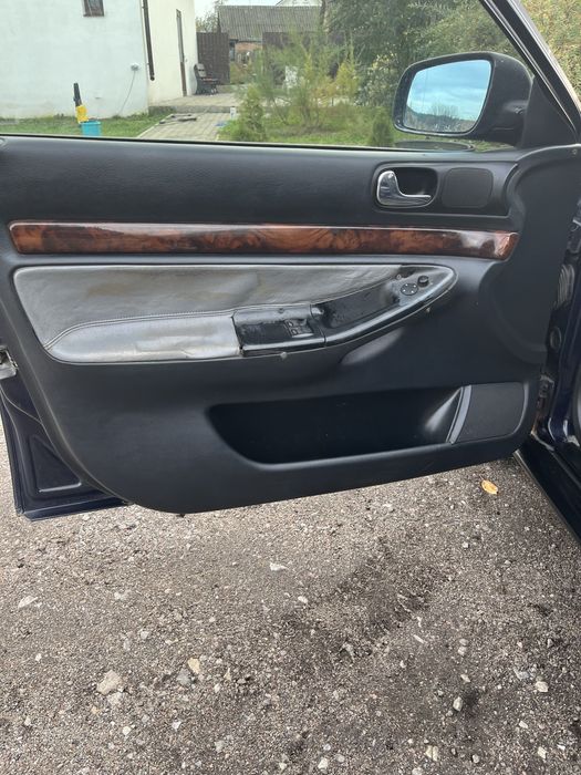 Продам ауді  на свої роки в гарному стані