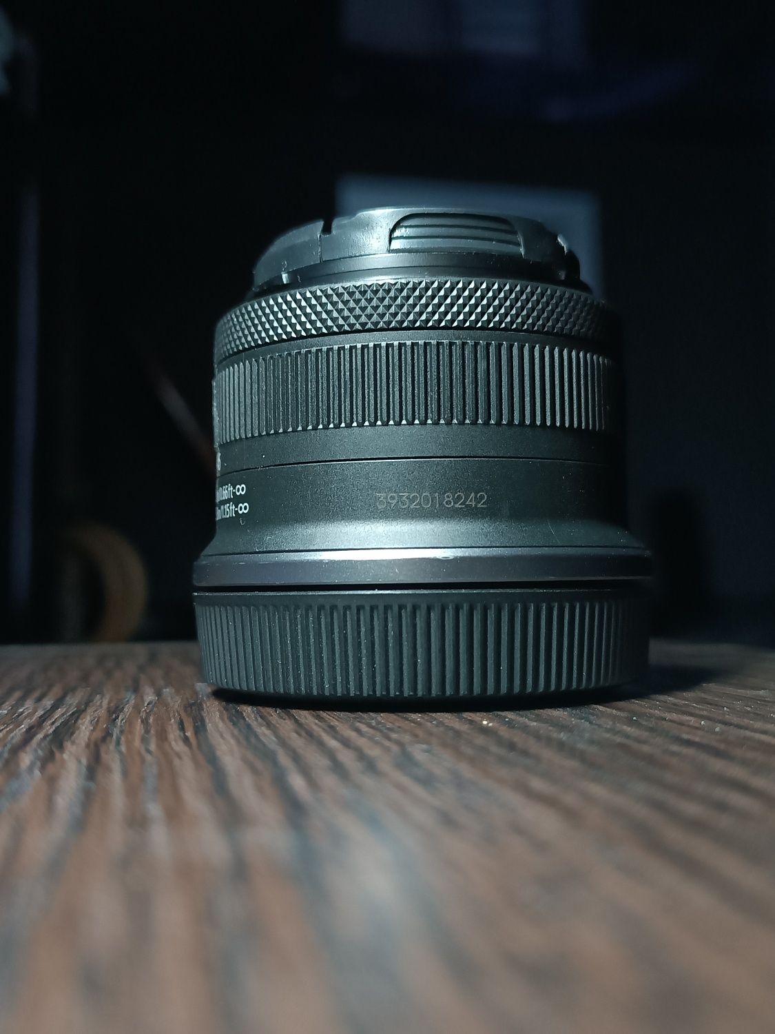 Об'єктив Canon rf-s 18-45mm F4.5-6.3 IS STM