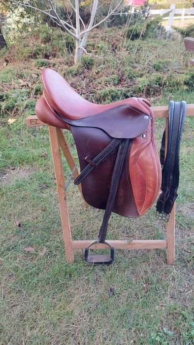 Siodło 17,5 brązowe kompletne