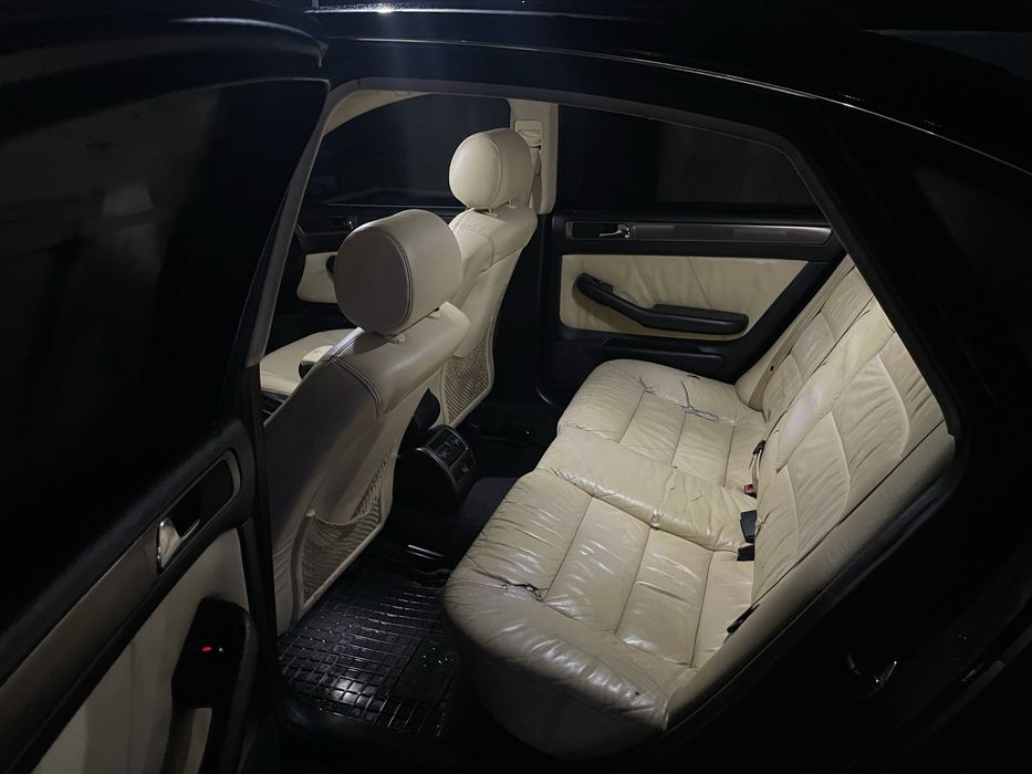 Ауді а6с5 2.4 газ/безин, 2000 рік