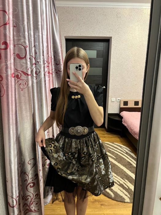 Жіноче вишукане плаття