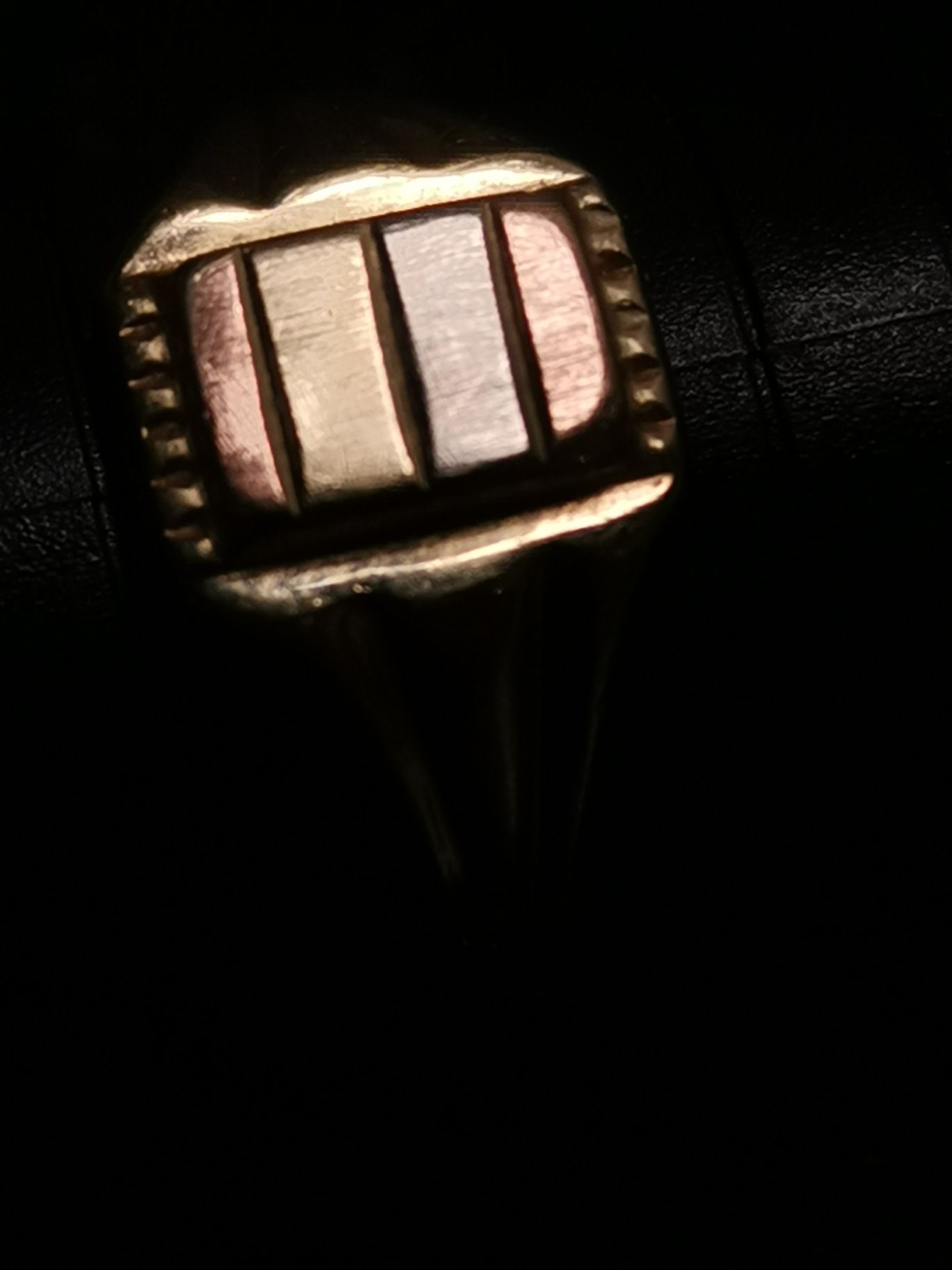 ładny sygnecik, złoto 585, pierścionek R22