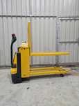 Porta-Paletes Elétrico/ Stacker Marca Jungheinrich
