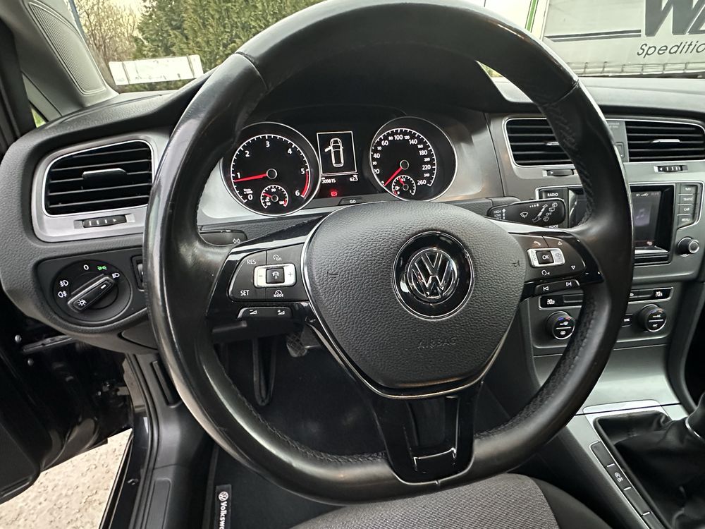 Volkswagen Golf 7  1.6TDi BlueMotion 2013 рік