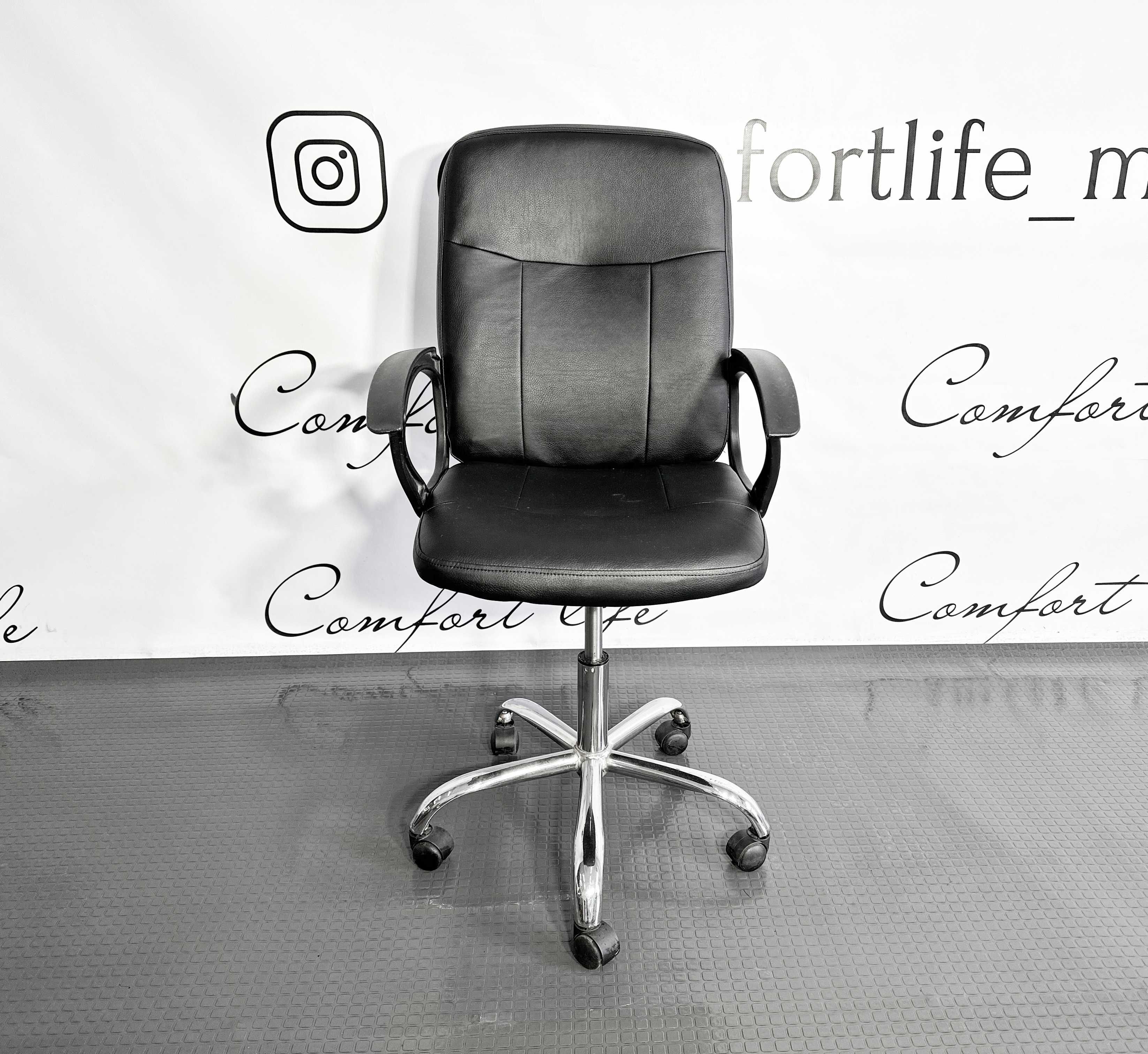 Чорне офісне комп'ютерне/робоче/шкіряне крісло/меблі в офіс з Європи
