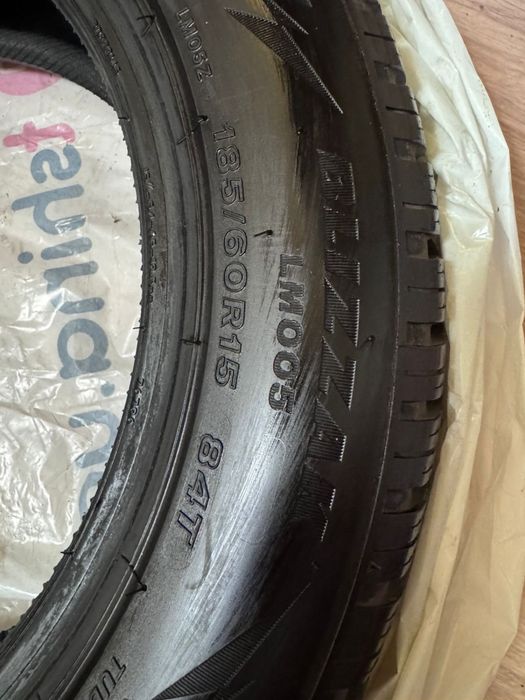 Зимові шини Bridgestone Blizzak LM005