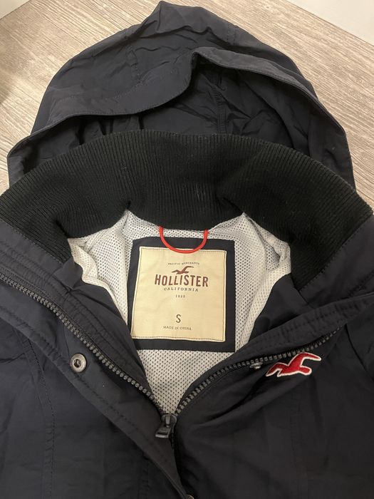 Ветровка Hollister