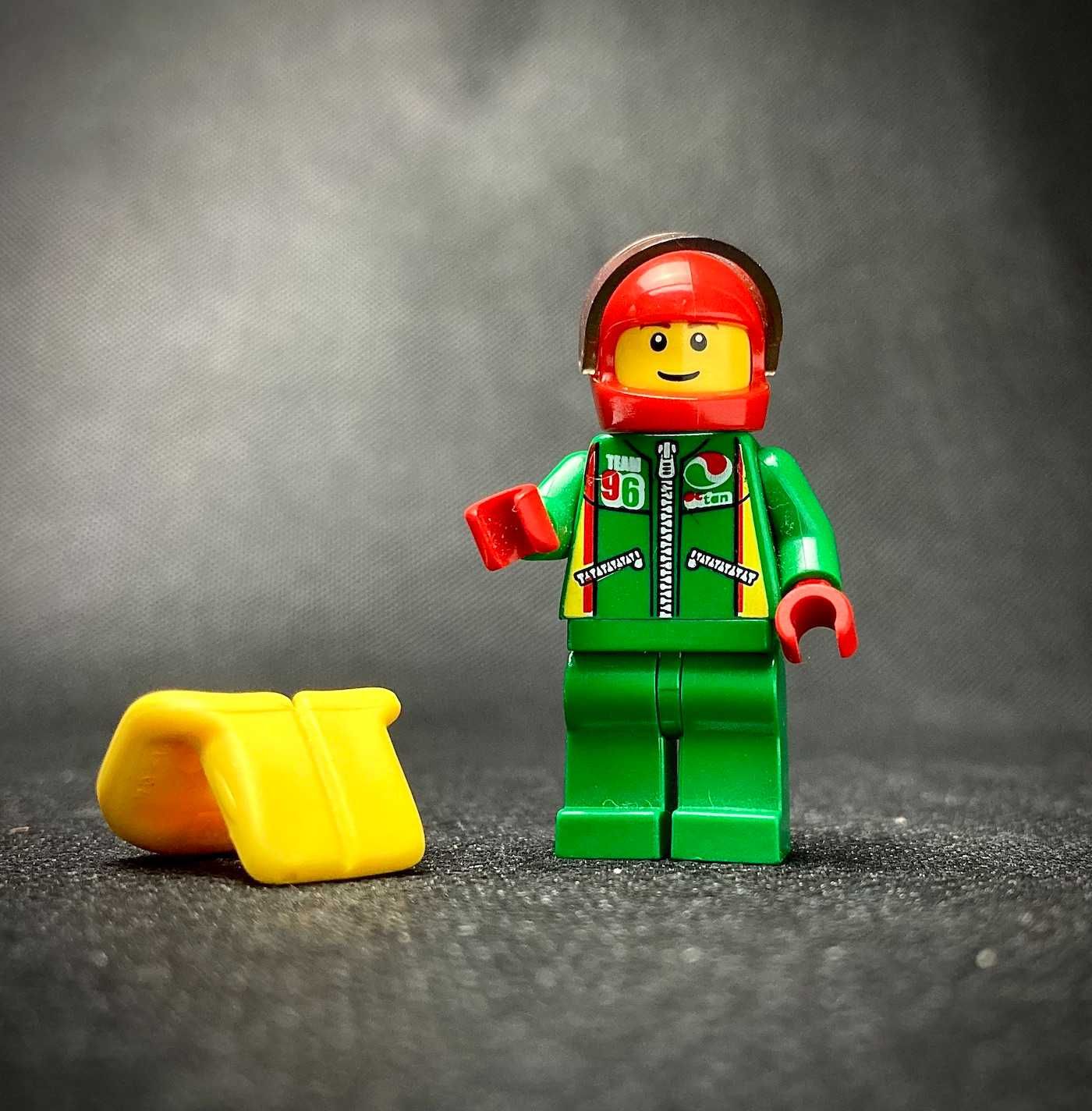Lego - kierowca Octan team 96