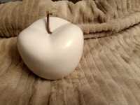 Ozdoba w kształcie jabłka
