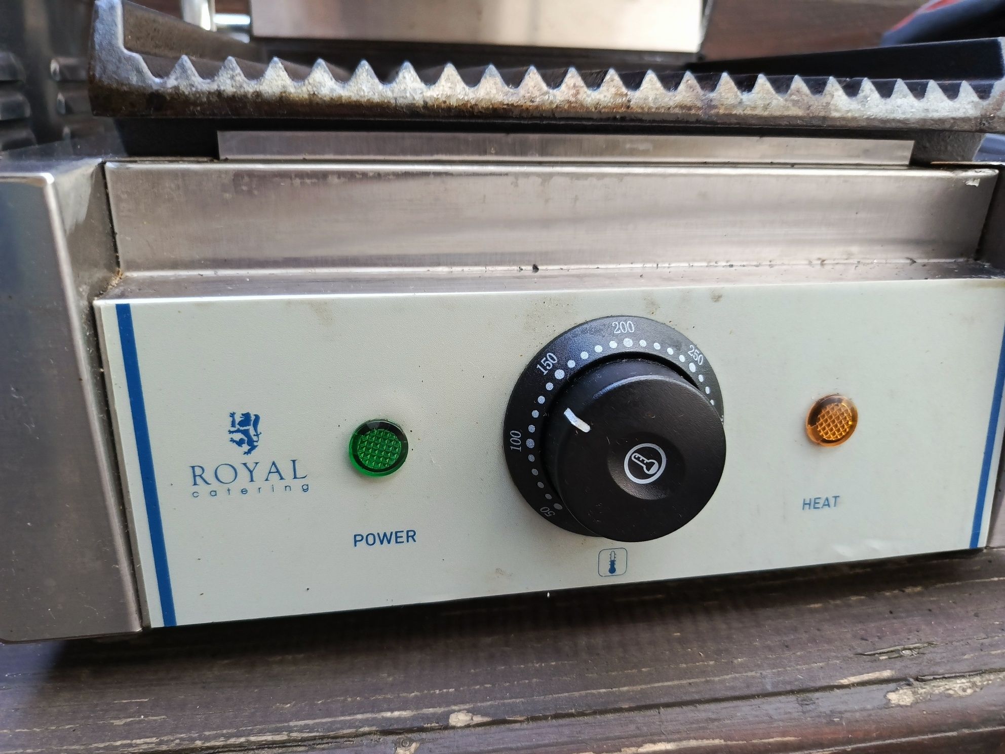 ПРОДАЄТЬСЯ обладнання професійне royal catering grill
