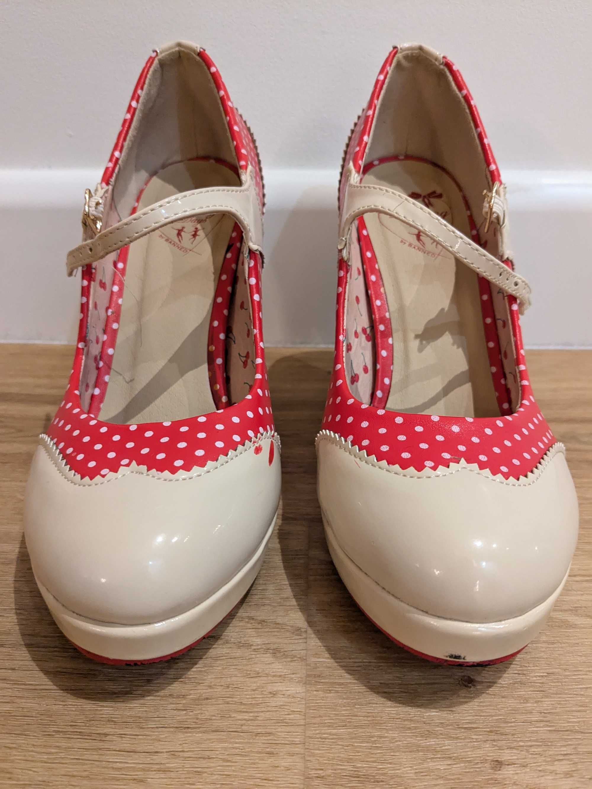 buty, banned obcas grochy, retro,vintage