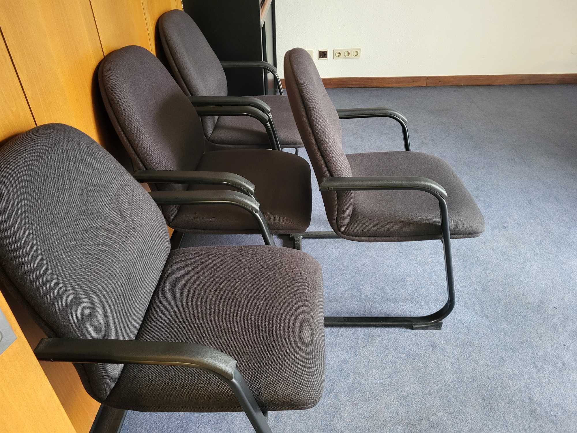 Cadeiras de escritório (8 un)