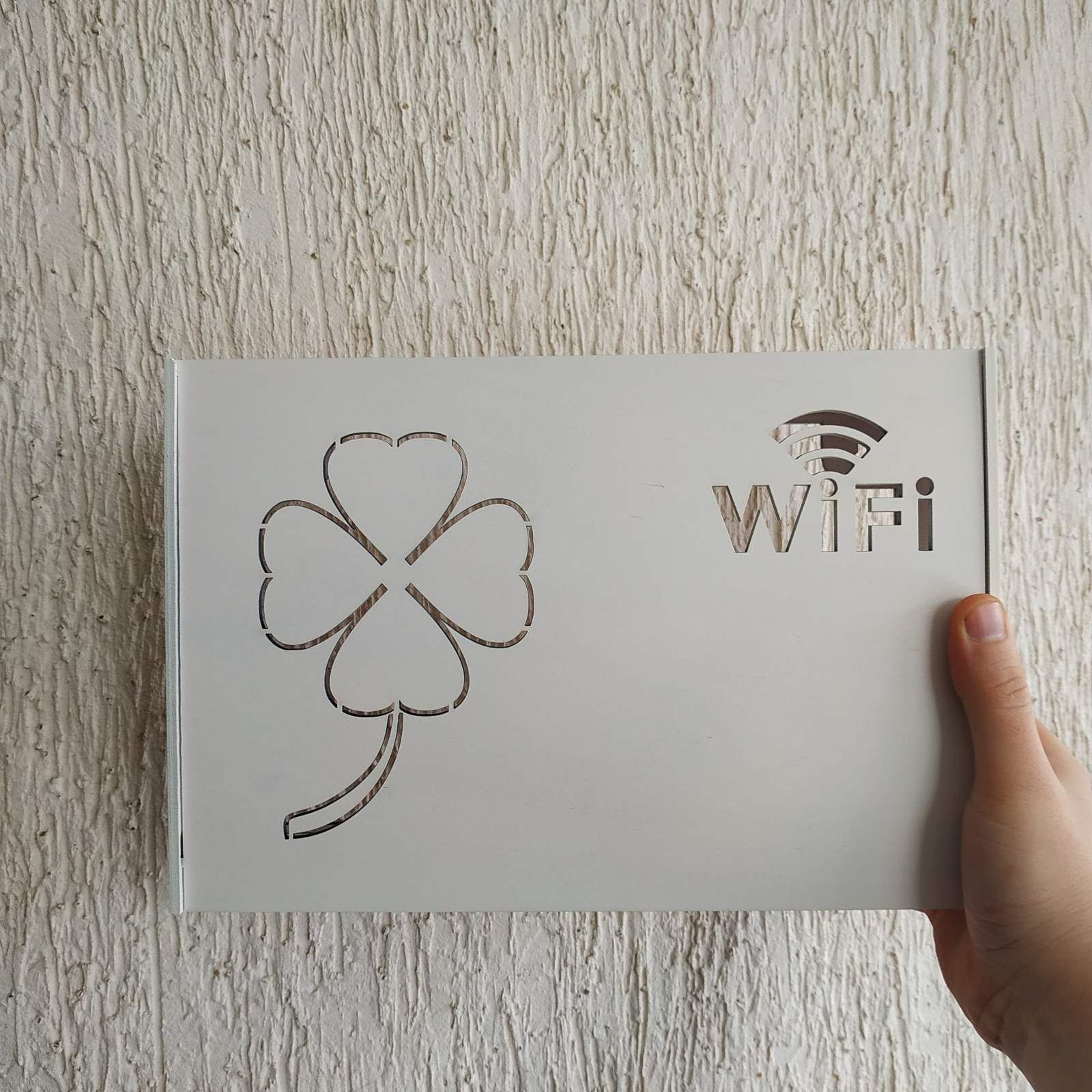 Поличка для WiFi