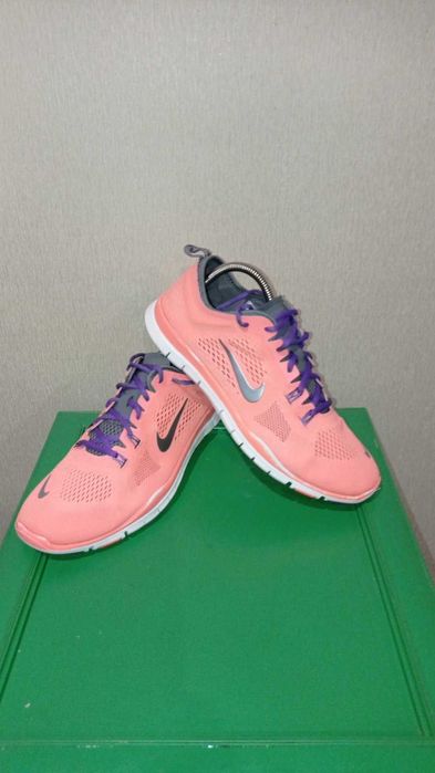 Кроссовки Nike 44 размера