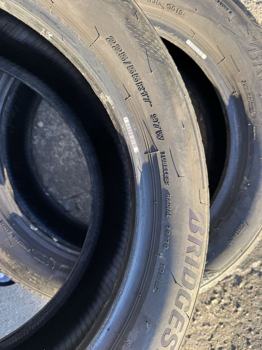 Bridgestone Turanza T005 225/55 R17