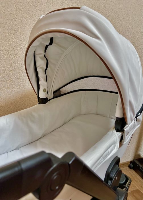 Коляска 3в1 Verdi Futuro 06 White Diamond