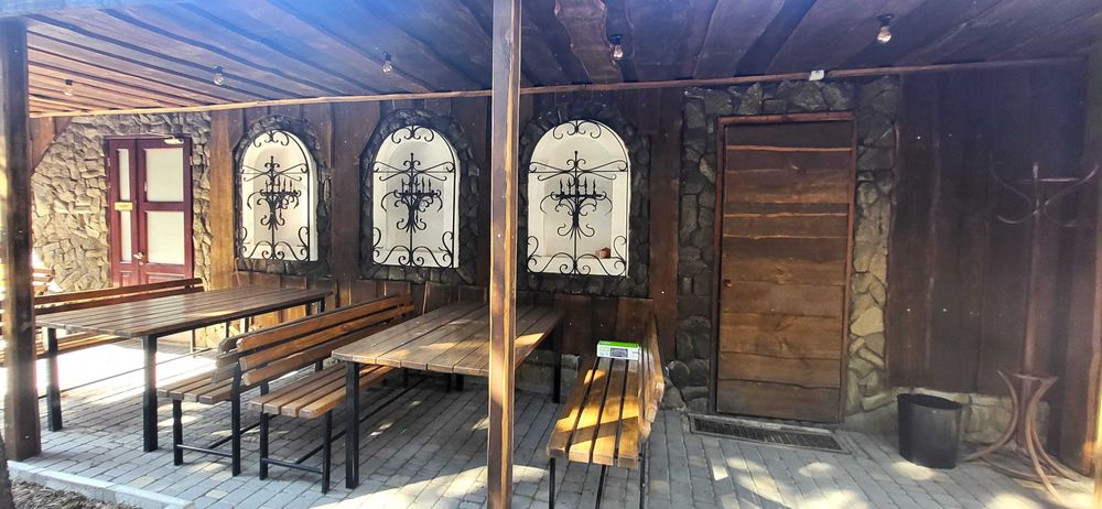 Продаж приміщення з мебелью та з обородованієм вул. Космічна .