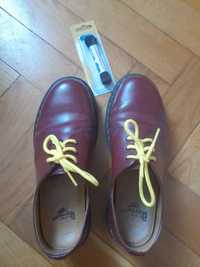 Bordowe Dr Martens