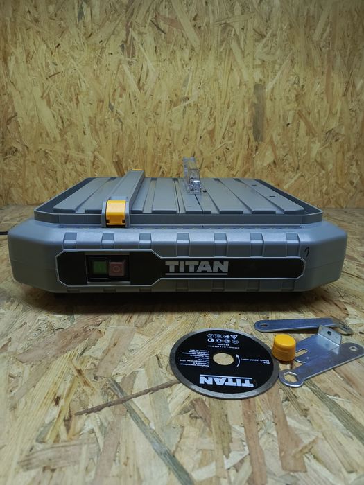 Przecinarka do płytek na wodę