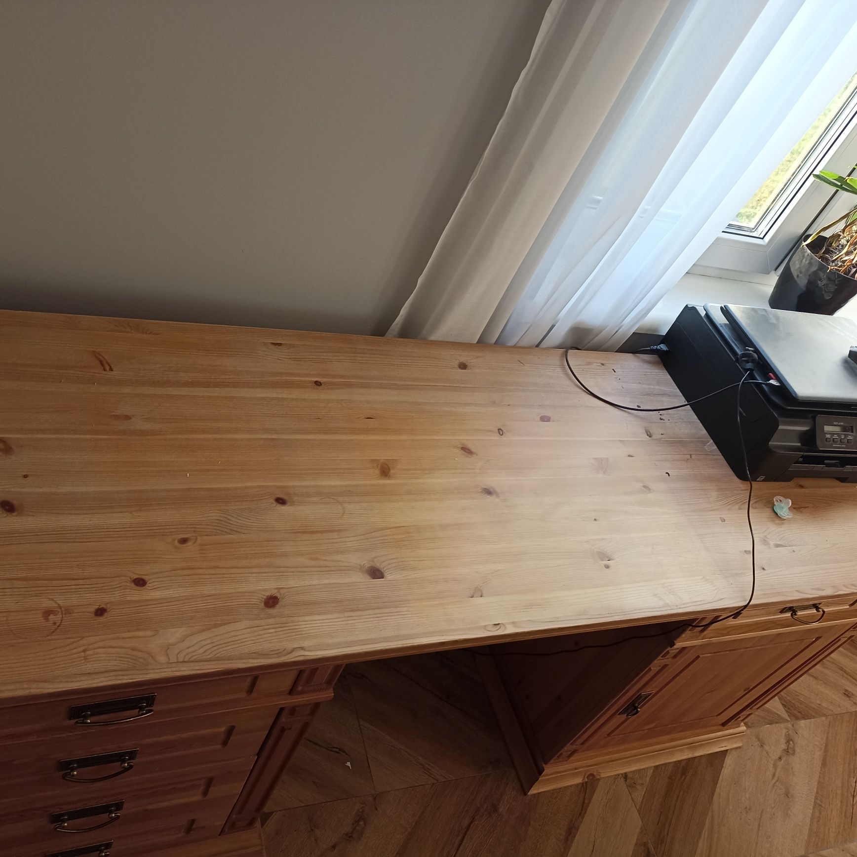 Drewniane solidne duże biurko