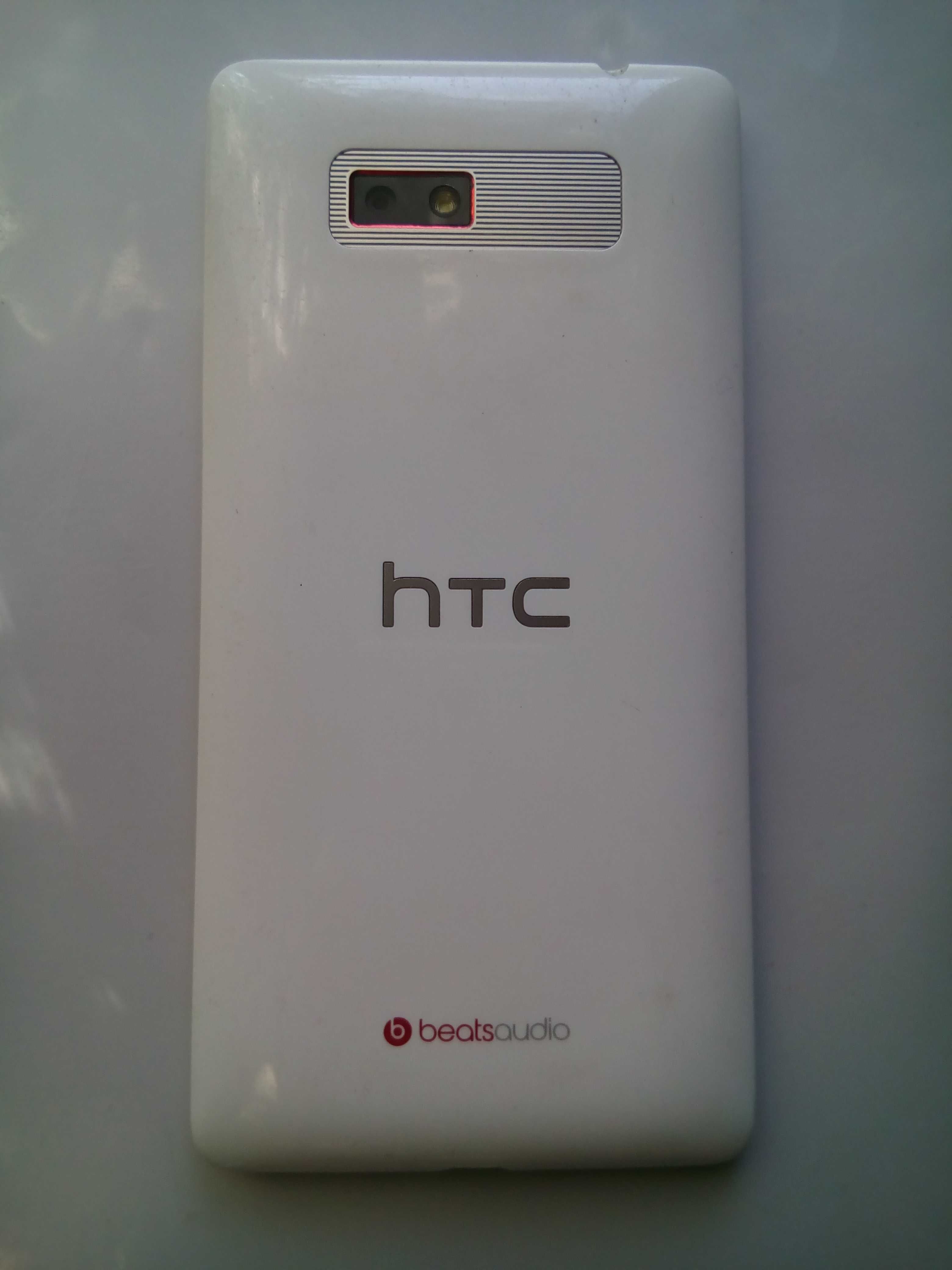Телефон HTC Desire 600 Dual sim