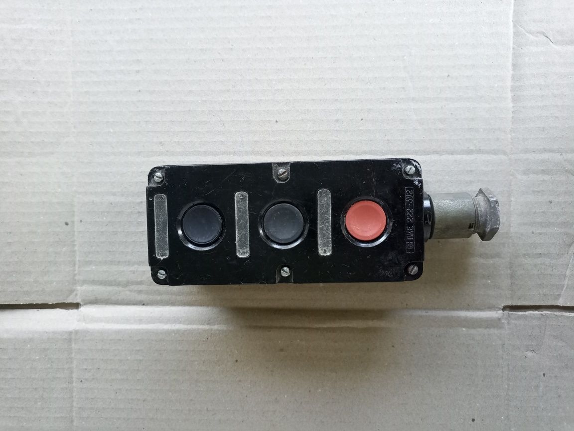 Вмикач, пускач,пуск,стоп,пост управління кнопковий ПКЕ-222 ЗУ2