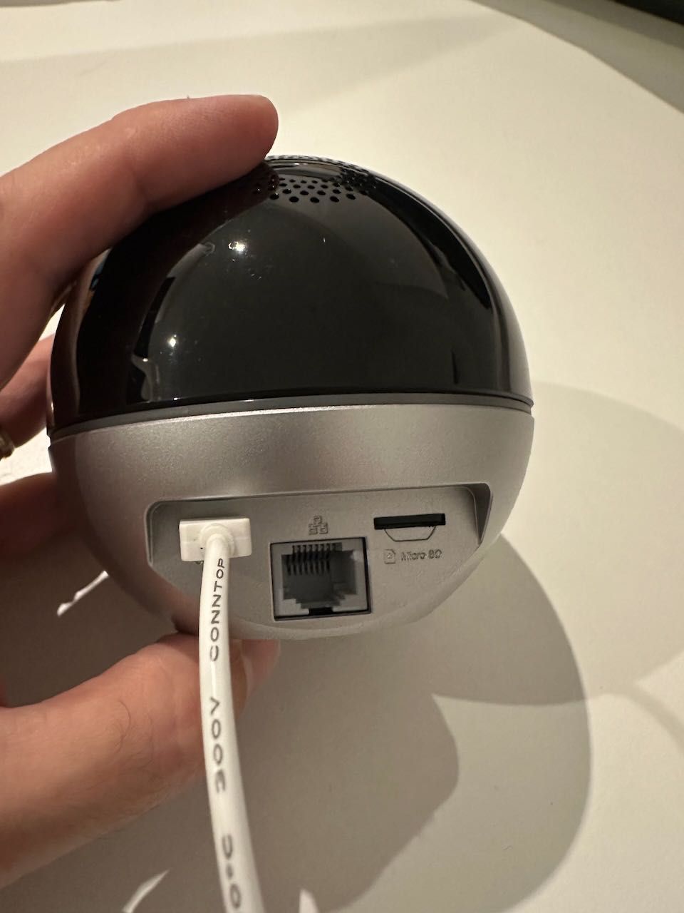 Câmara EZVIZ C6W 4MP com cartão 8GB