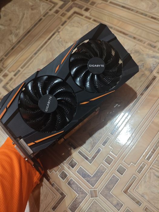 Відео карта Rx 570 4 Gb в ісполненії GIGABYTE