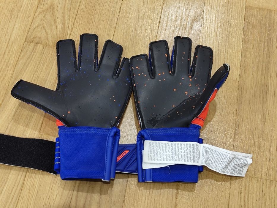 Rękawice bramkarskie do piłki nożnej Kipsta F500 Viralto (rozmiar 6)