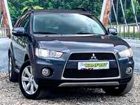 Mitsubishi Outlander Ksenon!Kamera!Acc!Hak!7os!Nagłośnienie Rogford!4x4!Serwis!