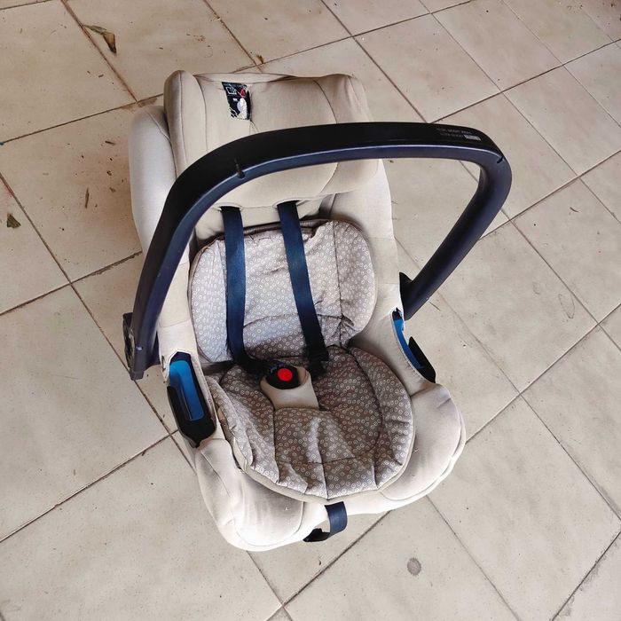 Carrinho bebé Jane Rider ovo e cadeirinha  Concord com base isofix