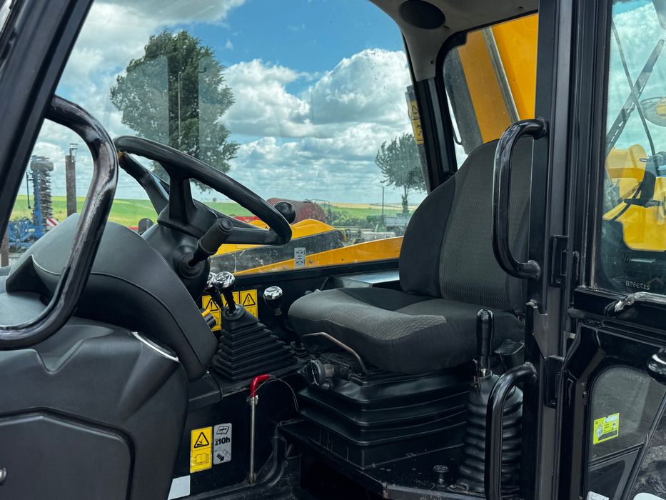 Телескопічний навантажувач JCB 533-105 2013