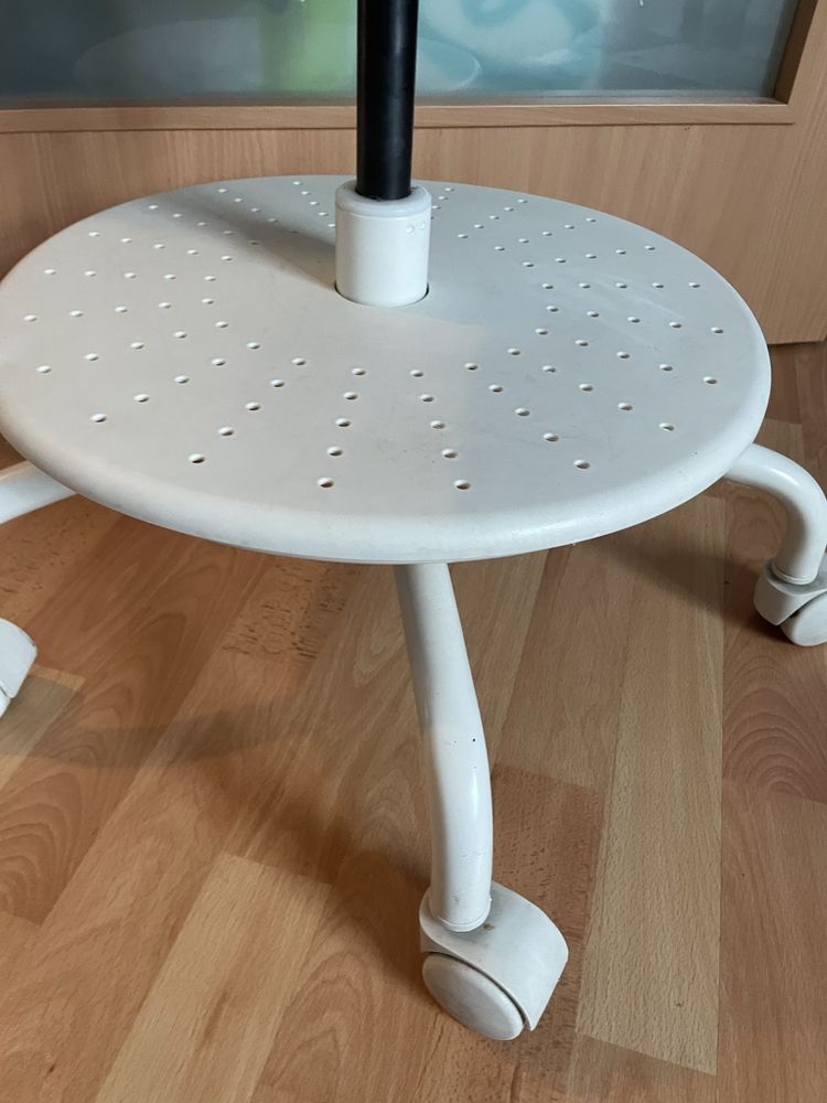 Ikea Vimund krzeselko obrotowe dla dzieci