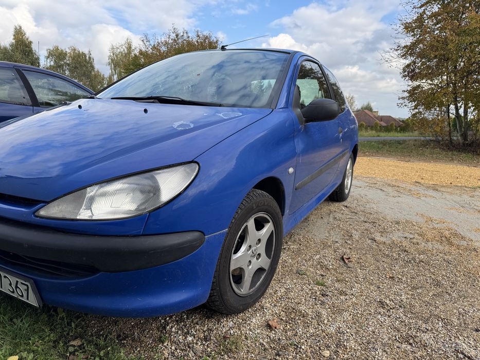 Peugeot 206 uszkodzony