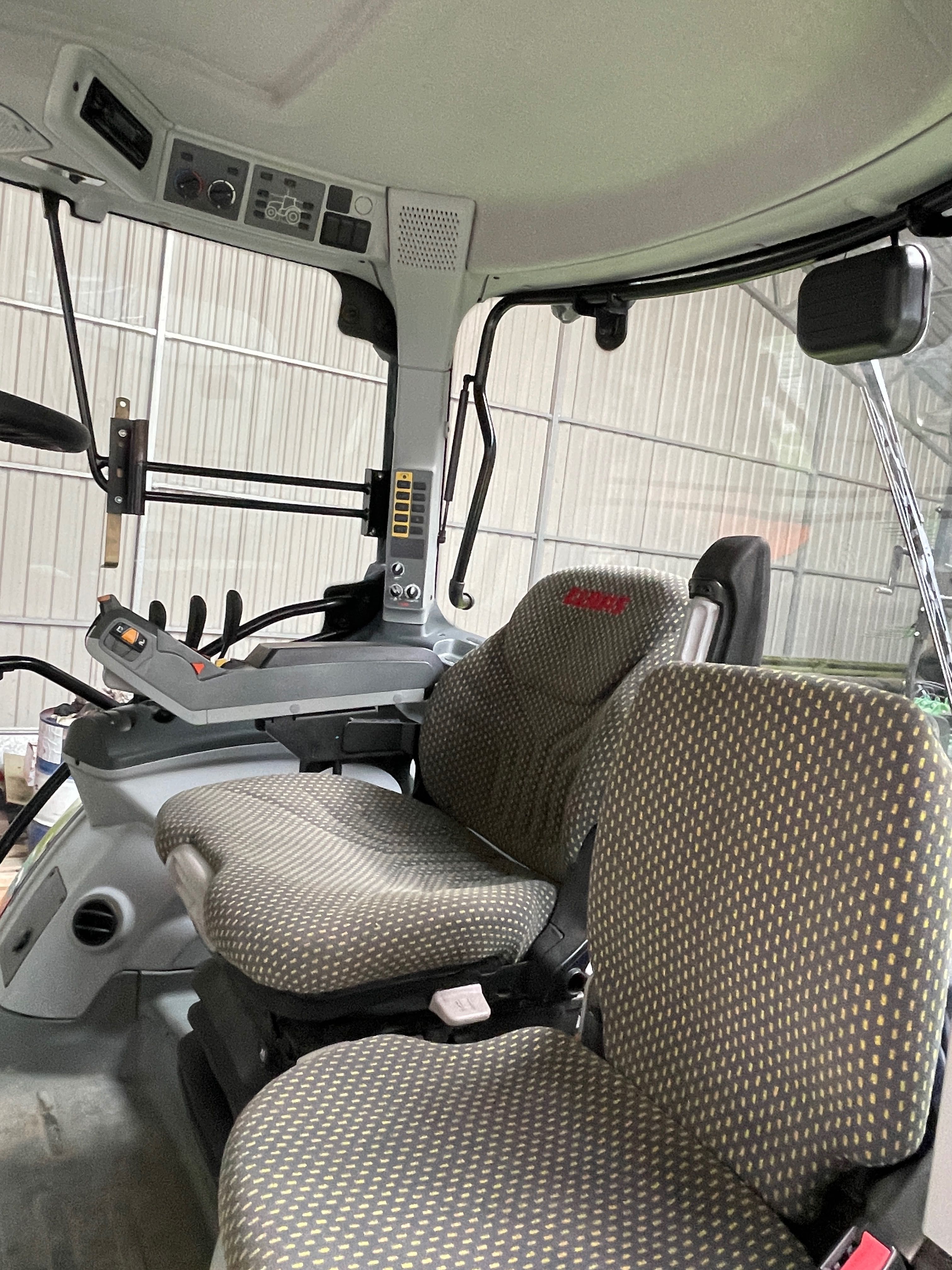Claas Arion 620 KRAJOWY Pneumatyka Doinwestowany
