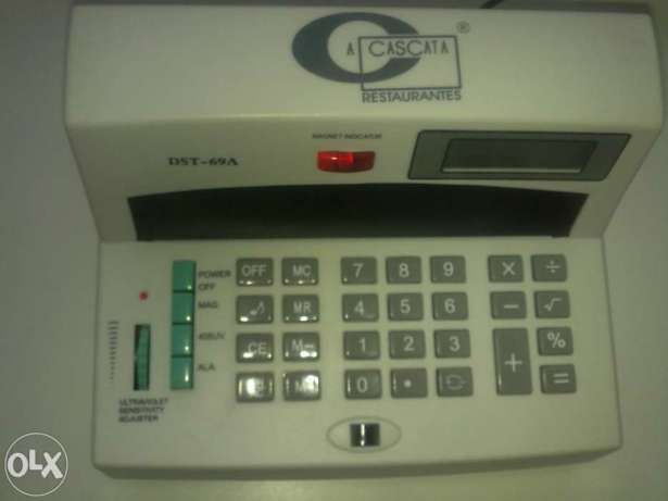 Máquina detetar notas falsas
